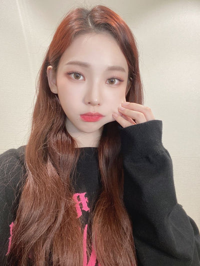 Sweat Graffiti Rock et Guitares 211110 yizhiyu Fansign Karina Aespa