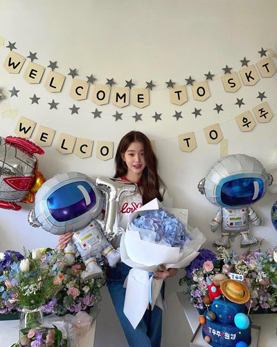 T Shirt LouLou avec Coeur Rouge WonYoung Ive SK Telecom Instagram Kpop