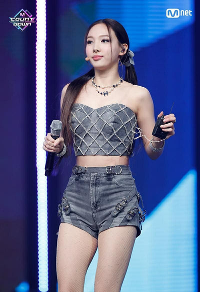 Top Nayeon Chaeyoung Momo Twice I Can't Stop Me MV Débardeur Mode Coréenne