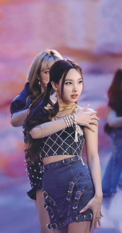 Top Nayeon Chaeyoung Momo Twice I Can't Stop Me MV Débardeur Mode Coréenne