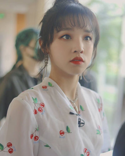 Yuqi Robe Cerise Mi-Longue Jupe Stage Boom 爆裂舞台 Recording